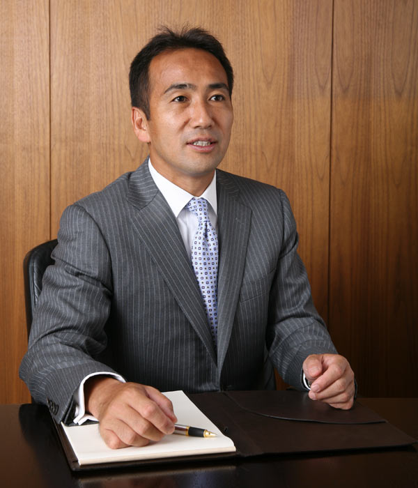 関野 栄一　画像
